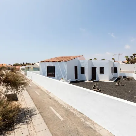 Σπίτι διακοπών Home2book Stunning Sea Front House *