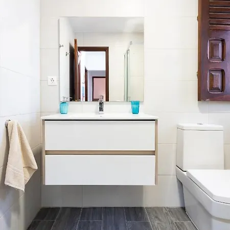 Home2book Stunning Sea Front House Σπίτι διακοπών